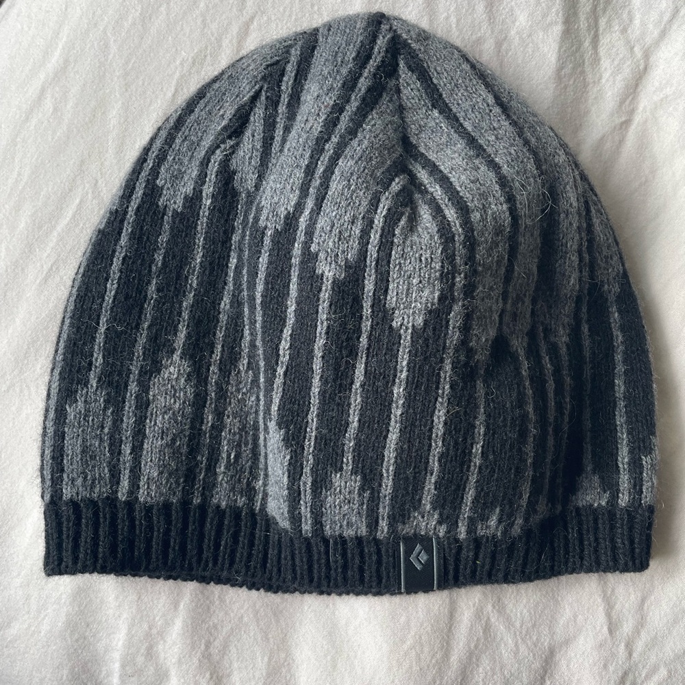 Black Diamond Gray Striped Beanie